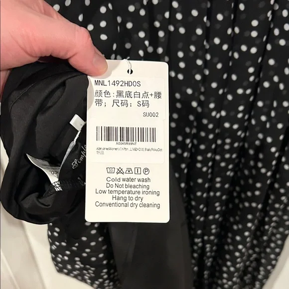 Chic Black and White Polka Dot Long Sleeve Dress - Picture 6 of 8